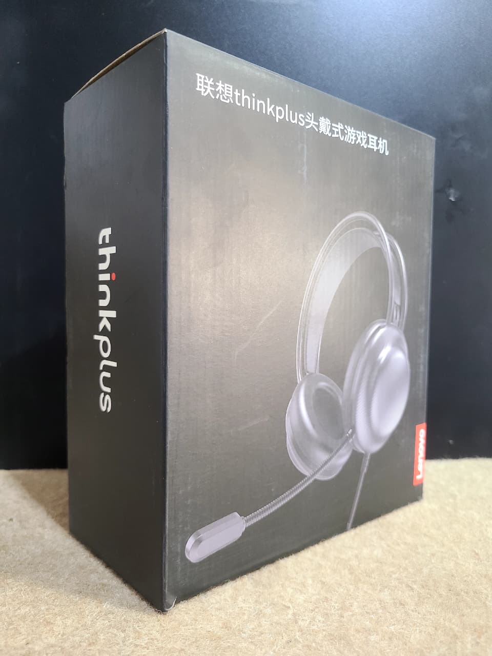 Lenovo thinkplus gaming headset retail box